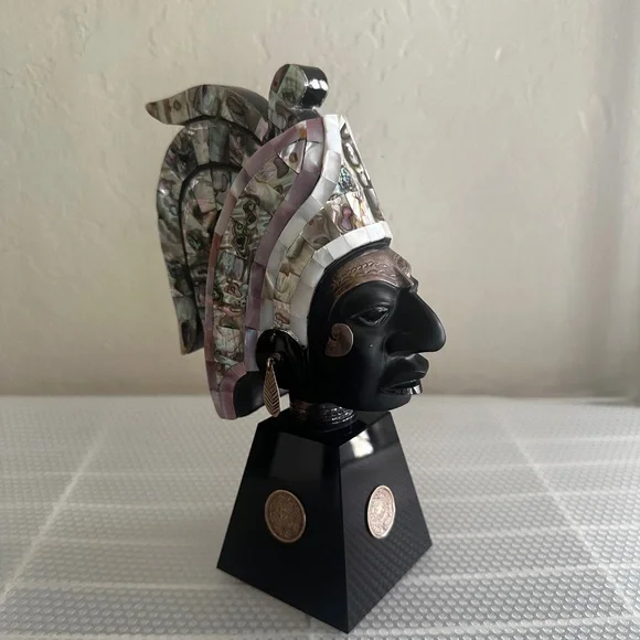 Black and Silver Decorative Bust - Picture 3 of 4